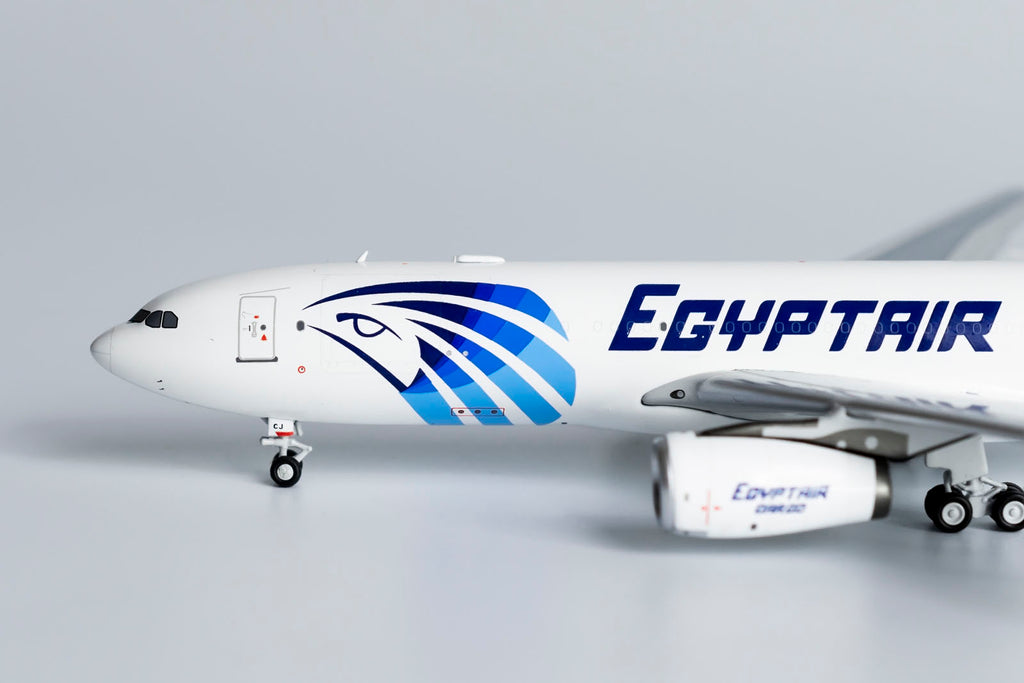1:400 NG Models Egyptair Cargo Airbus A330-200P2F SU-GCJ NG61045