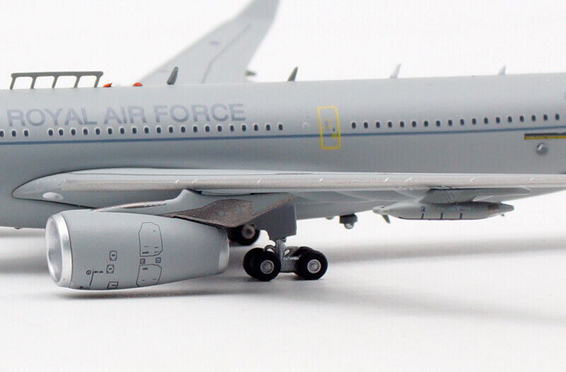 1:400 Aviation400 Royal Air Force Airbus A330-243MRTT (KC-2) ZZ330 AV4MRTT005