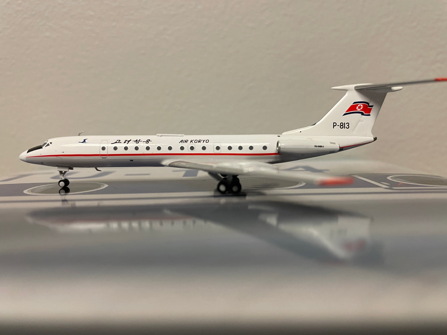 1:400 Panda Models Air Koryo Tupolev Tu-134 B-3 P-813 PM202015