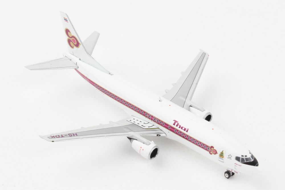 1:400 Phoenix Models Thai Airways Boeing 737-400 "Kings 72 Celebration" HS-TDK PH411693