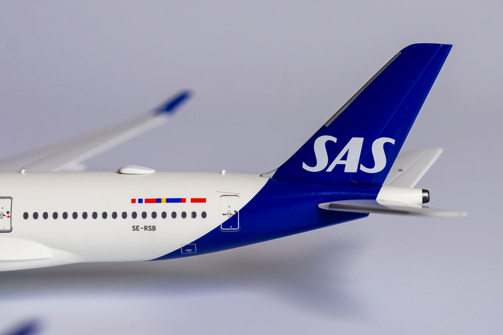 1:400 NG Models Scandinavian Airlines (SAS) Airbus A350-900 SE-RSB NG39018