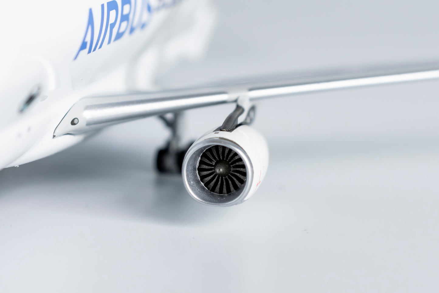 1:400 NG Models Airbus Industries Beluga XL #4 F-GXLJ NG60006