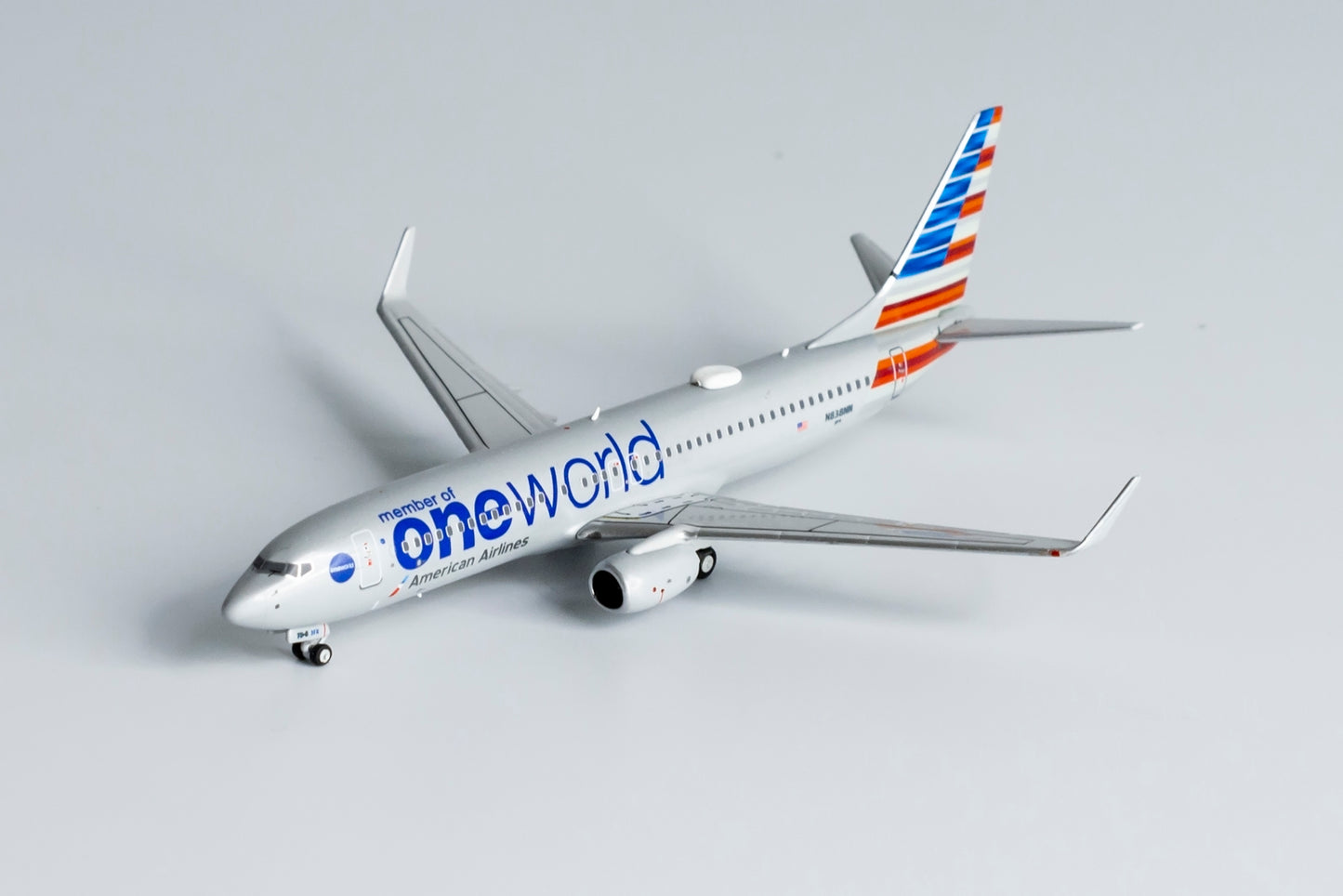 1:400 NG Models American Airlines Boeing 737-800 "One World" N838NN NG58117