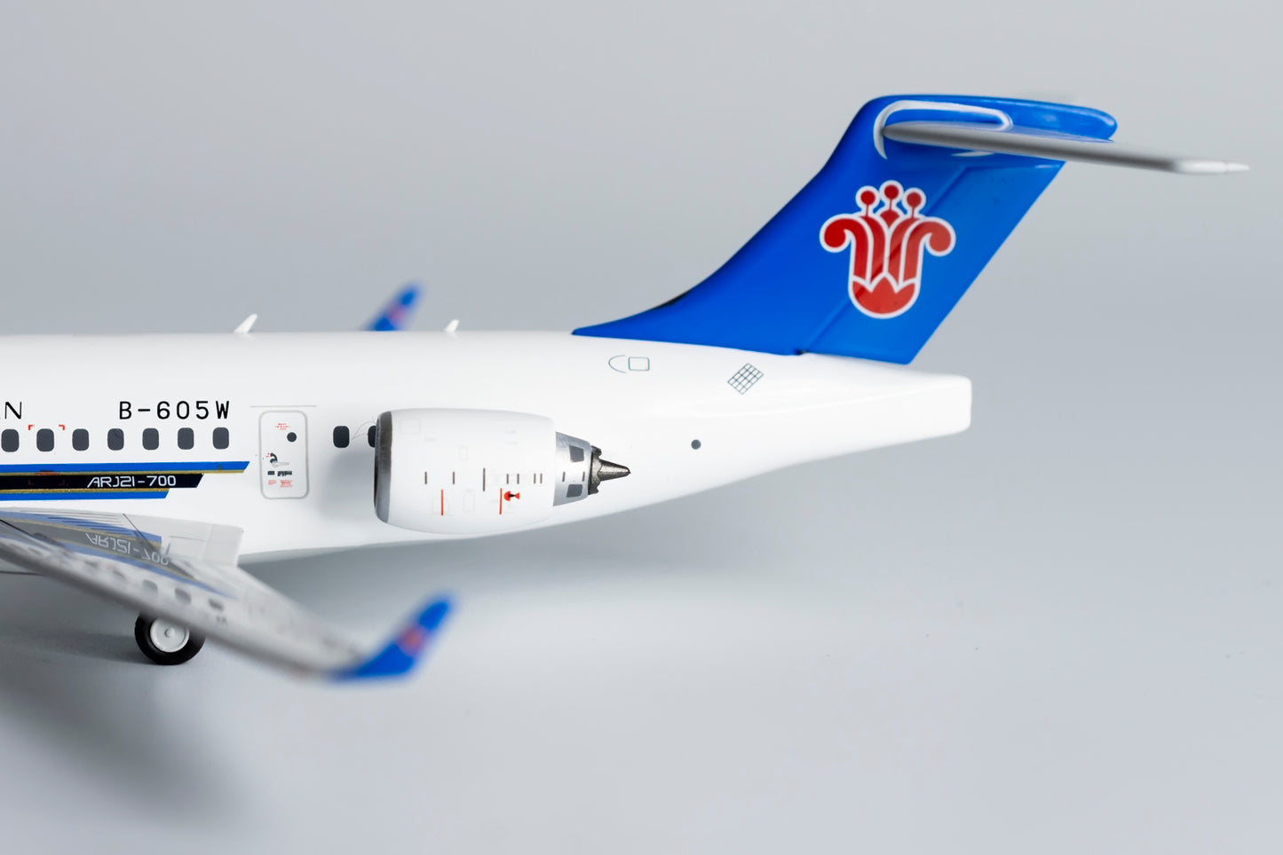 1:200 NG Models China Southern Airlines Comac ARJ-21 B-605W NG20105