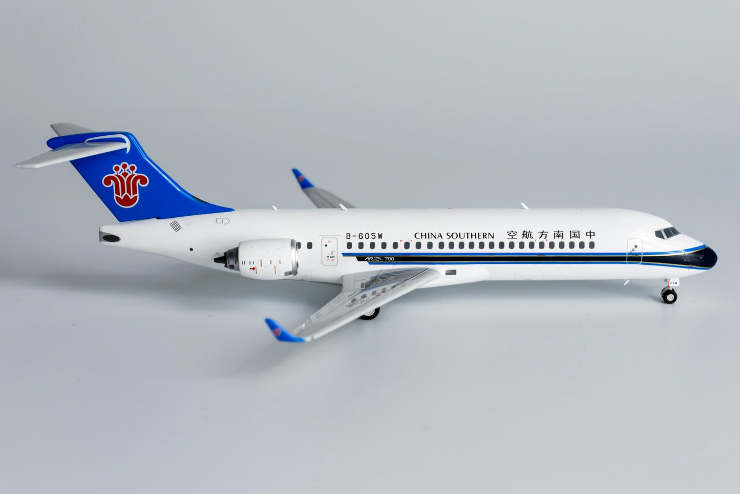 1:200 NG Models China Southern Airlines Comac ARJ-21 B-605W NG20105