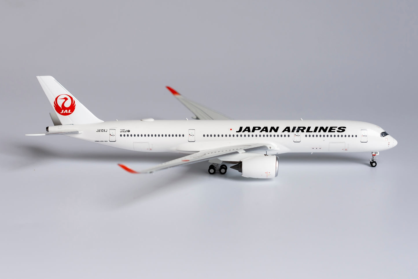 1:400 NG Models Japan Airlines (JAL) Airbus A350-900 JA10XJ NG39032