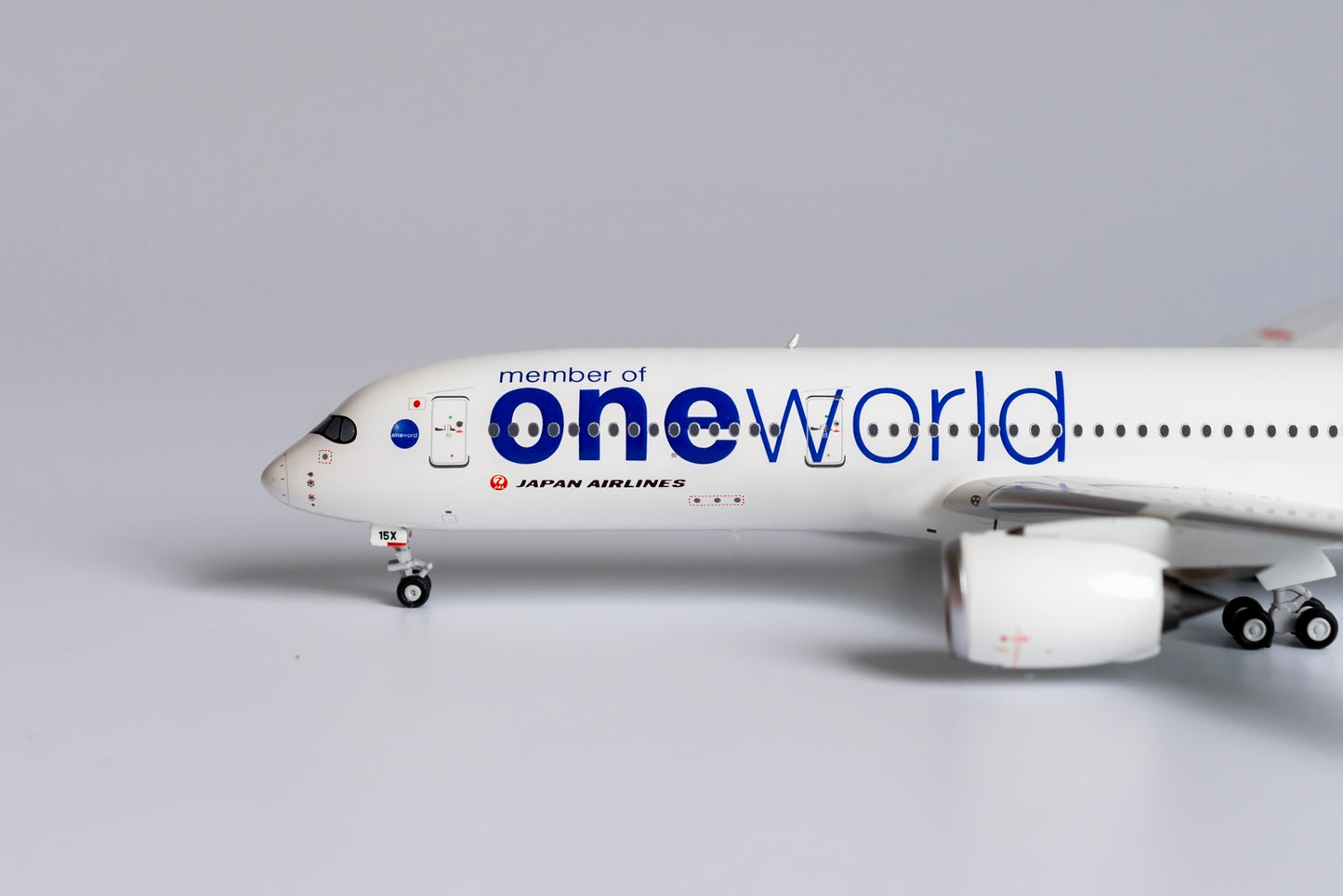 1:400 NG Models Japan Airlines (JAL) Airbus A350-900 "Oneworld Colors" JA15XJ NG39033