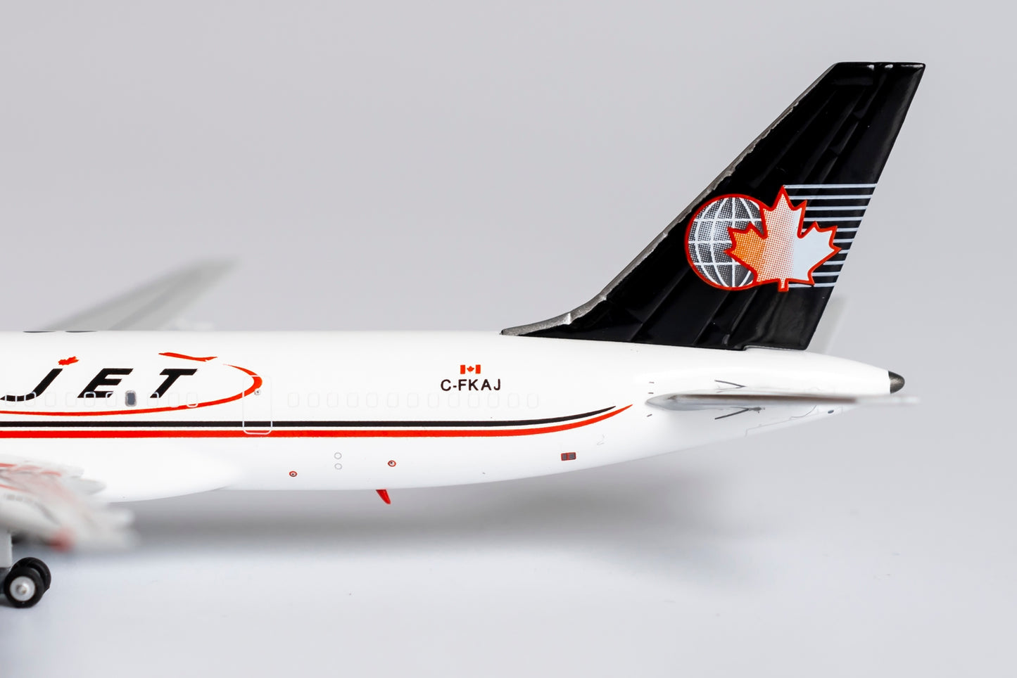 1:400 NG Models Cargojet Airways Boeing 757-200SF "No Winglets" C-FKAJ NG53185