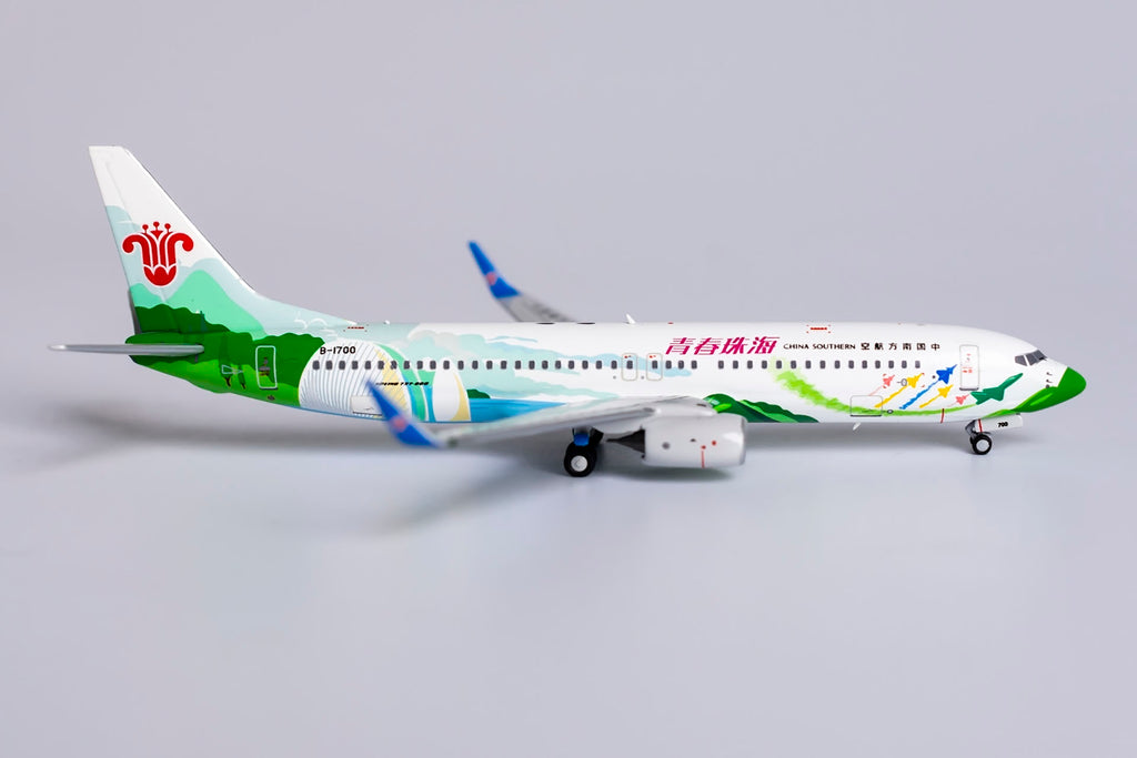 1:400 NG Models China Southern Airlines Boeing 737-800 "Zhuhai City of Youth" B-1700 NG58120