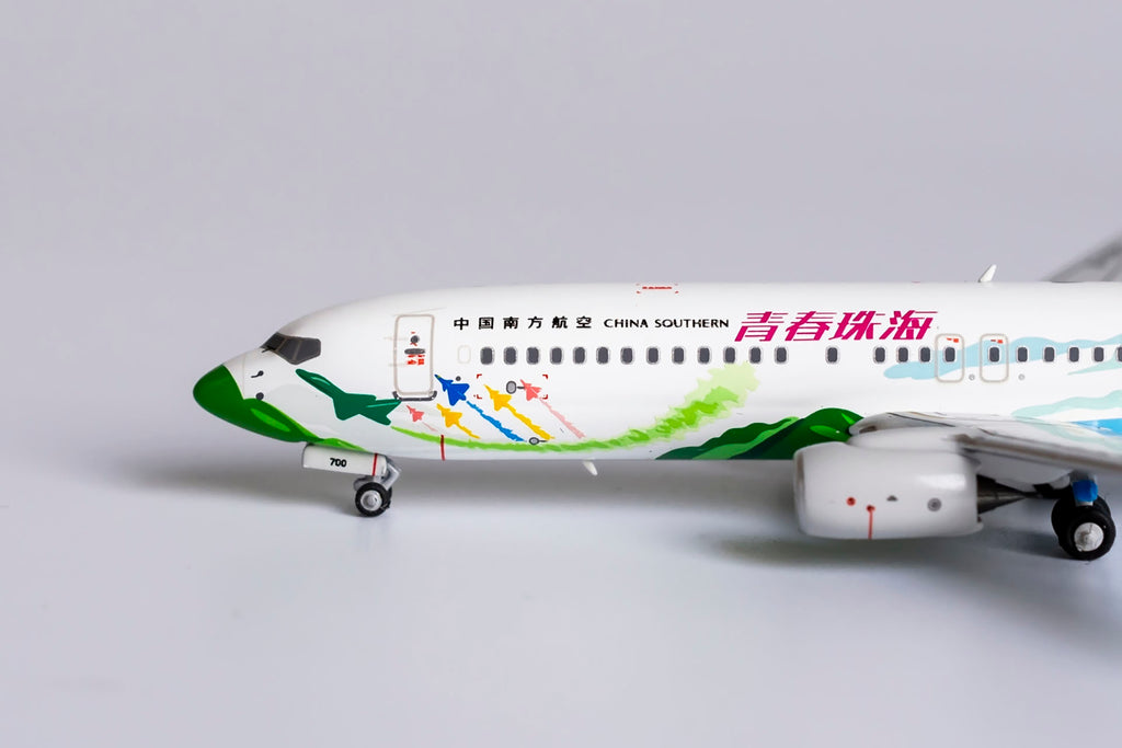 1:400 NG Models China Southern Airlines Boeing 737-800 "Zhuhai City of Youth" B-1700 NG58120