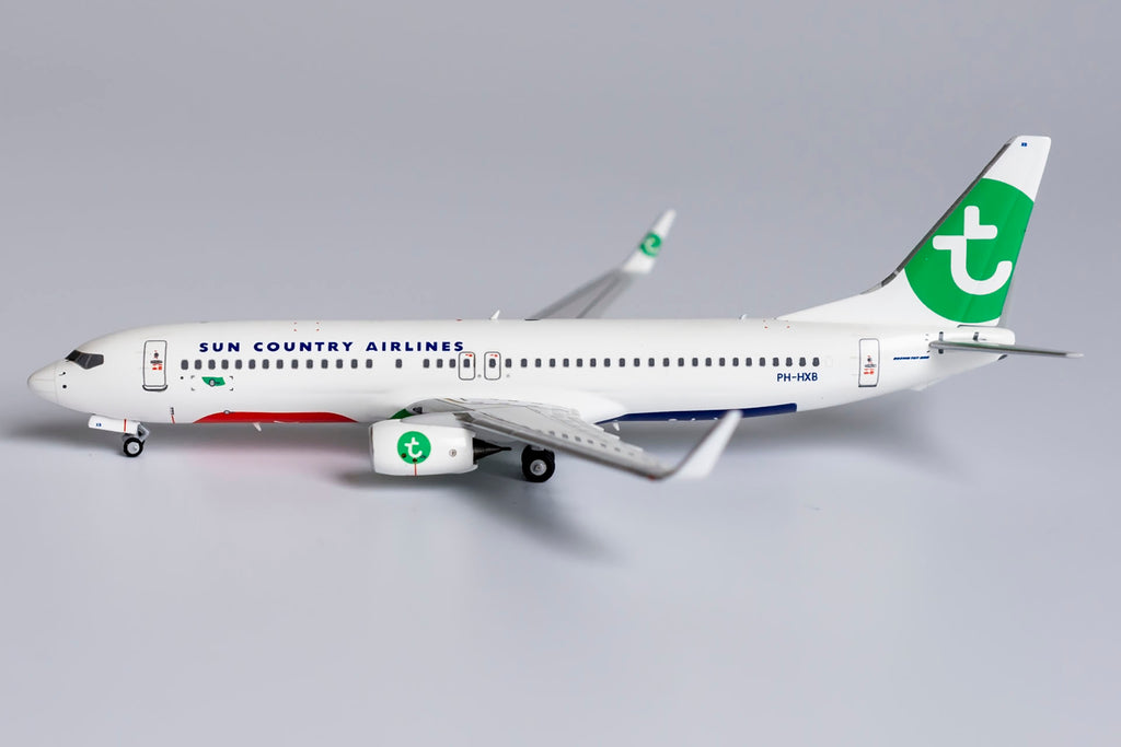 1:400 NG Models Transavia Airlines Boeing 737-800 "Sun Country hybrid livery" PH-HXB NG58130