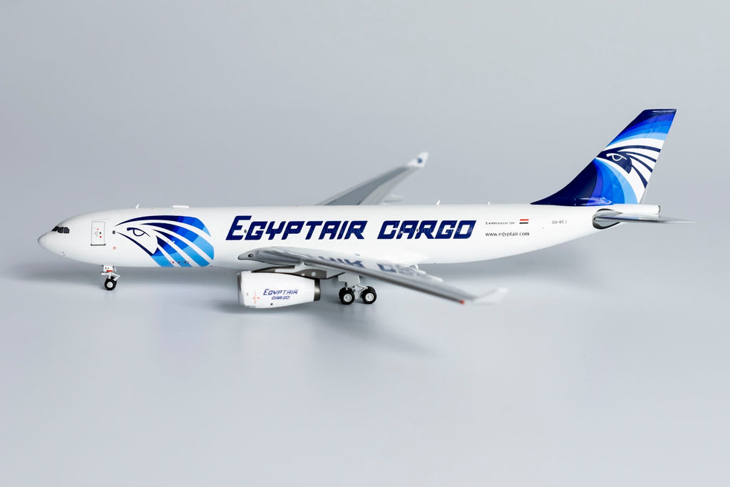 1:400 NG Models Egyptair Cargo Airbus A330-200P2F SU-GCJ NG61045