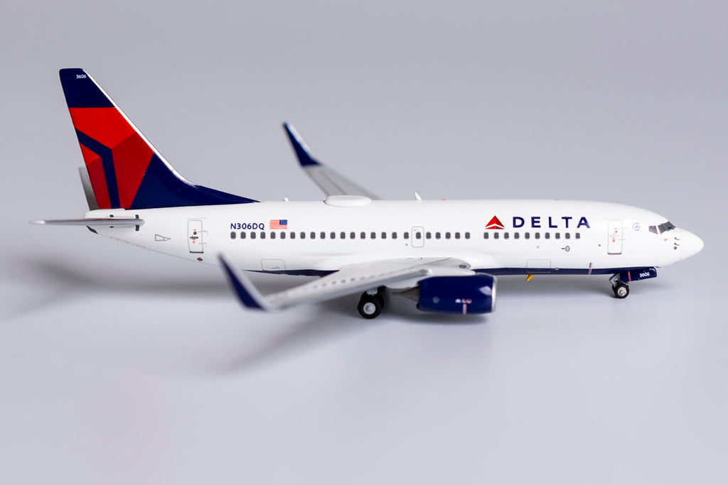 1:400 NG Models Delta Air Lines Boeing 737-700 N306DQ NG77019