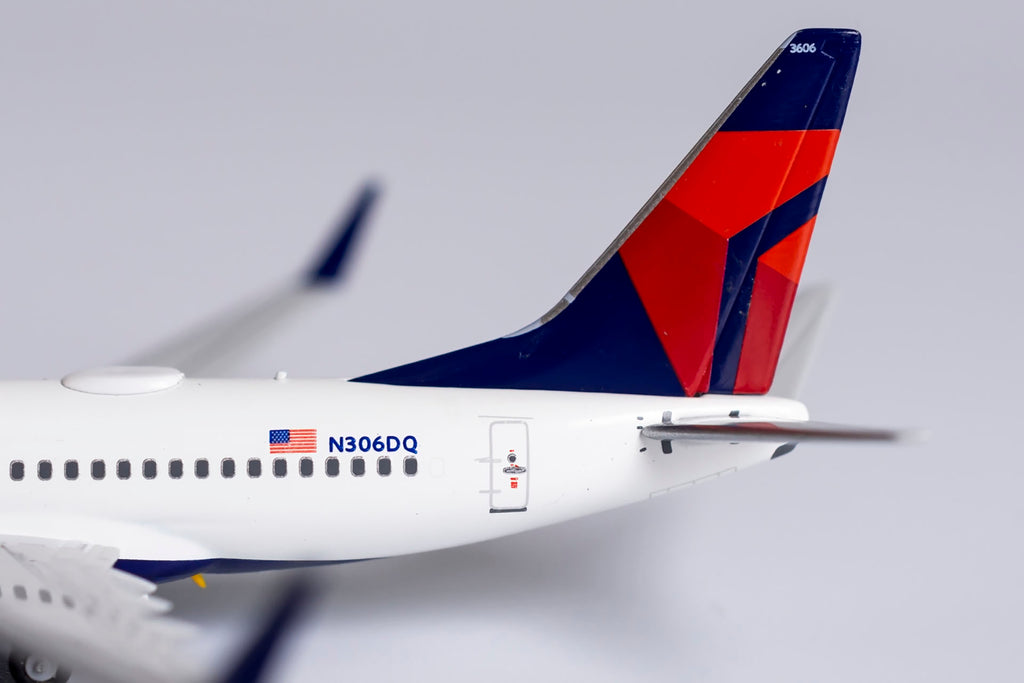 1:400 NG Models Delta Air Lines Boeing 737-700 N306DQ NG77019