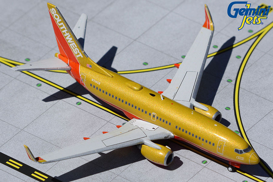 1:400 Gemini Jets Southwest Airlines Boeing 737-700 "Classic Livery" N714CB GJSWA1962