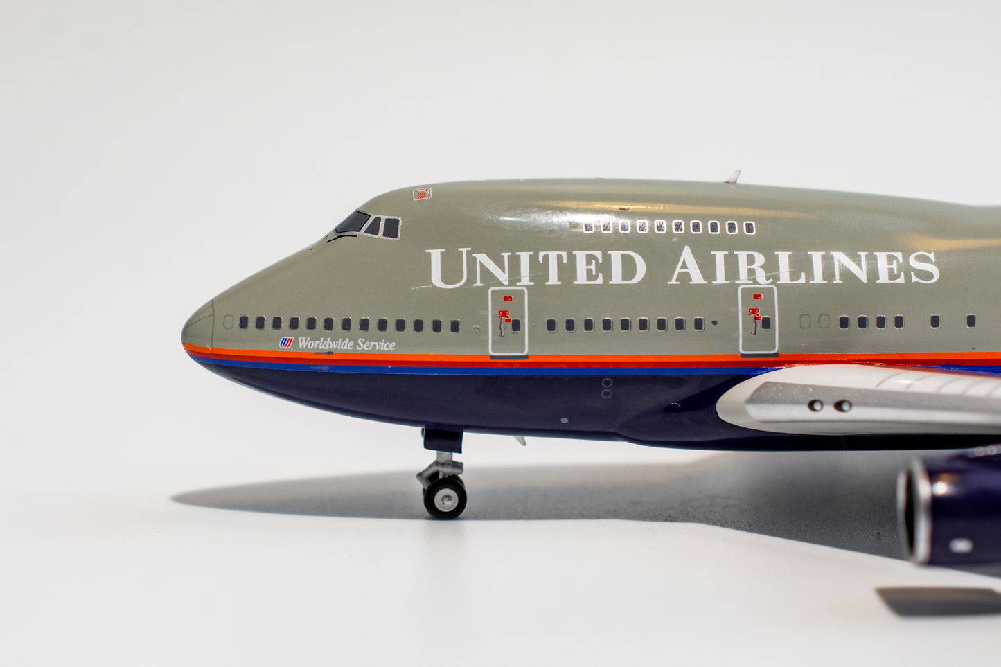 1:400 NG Models United Airlines Boeing 747SP "Battleship Grey" N145UA NG07008