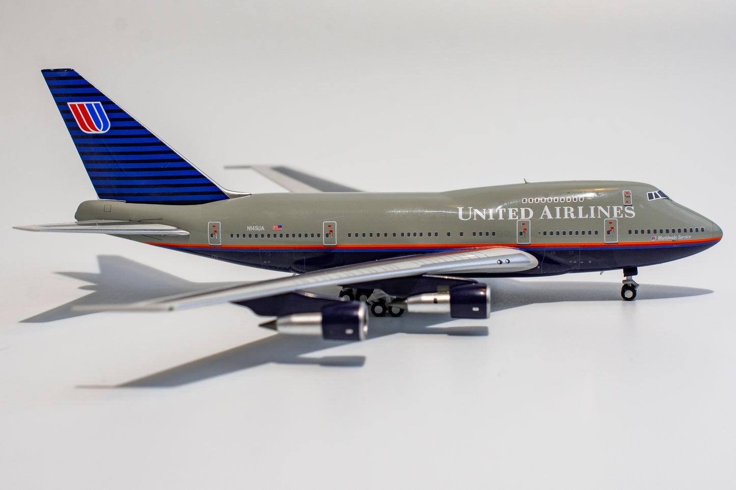 1:400 NG Models United Airlines Boeing 747SP "Battleship Grey" N145UA NG07008