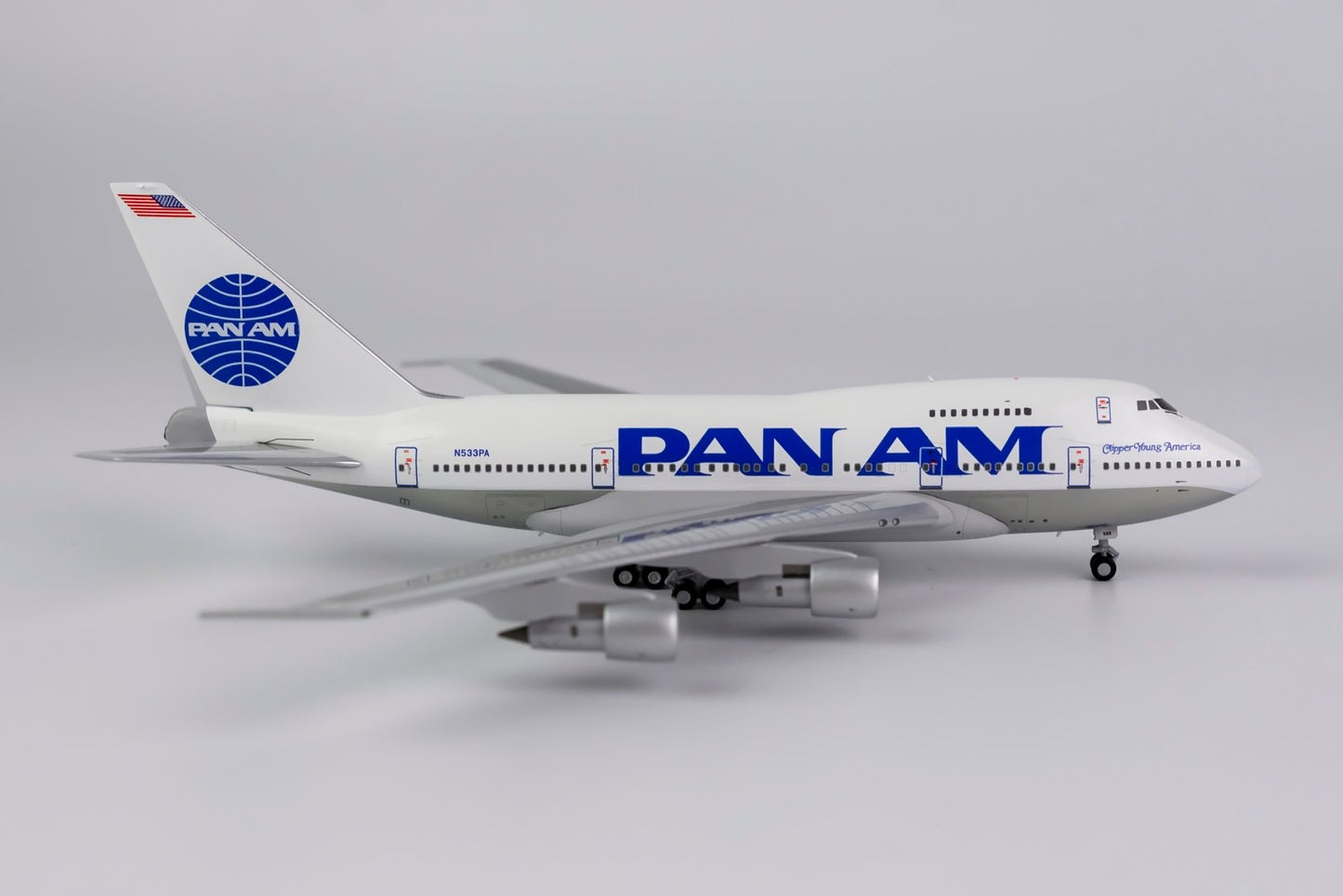 1:400 NG Models Pan American World Airways Boeing 747SP "Clipper Young America" N533PA 07021
