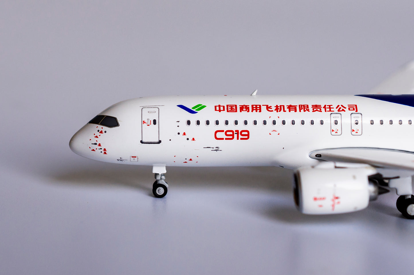 1:400 NG Models Comac House Colors C919 B-001F NG19010