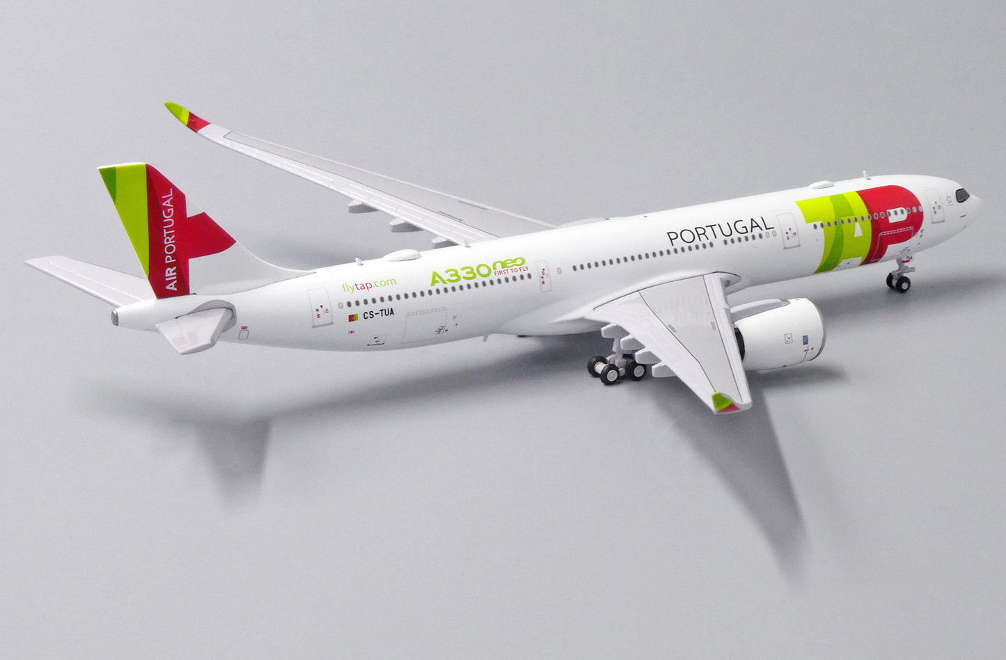 1:400 JC Wings TAP Air Portugal A330-900neo "A330neo Sticker" CS-TUA LH4155 OFFICIALLY LICENCED PRODUCT