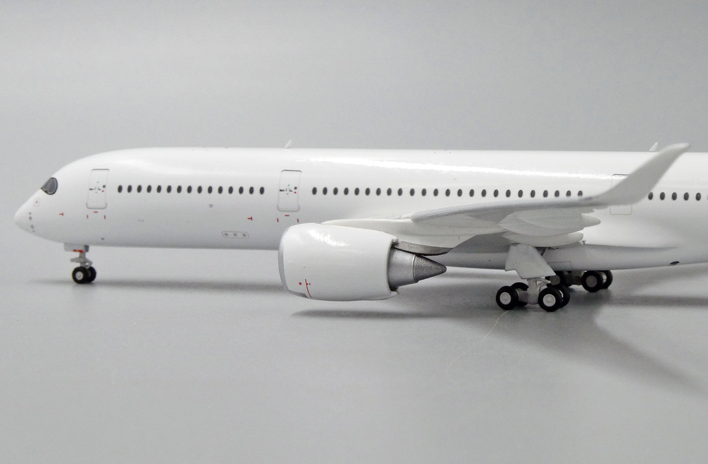 1:400 JC Wings Blank A350-900 BK2001
