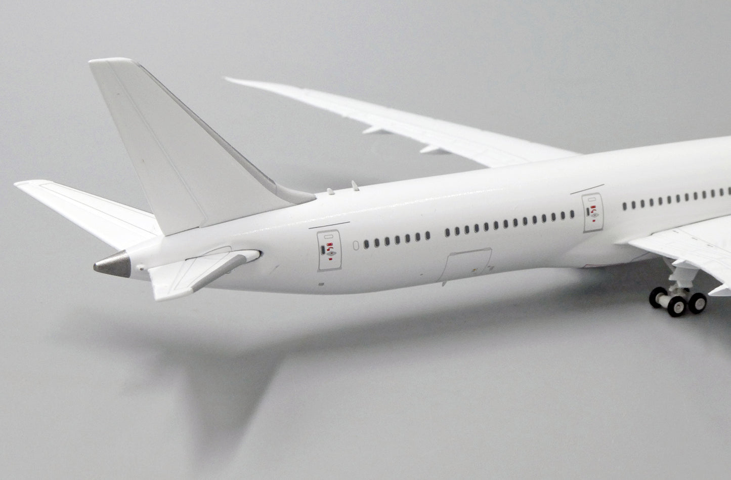 1:400 JC Wings Blank 787-10 BK2002