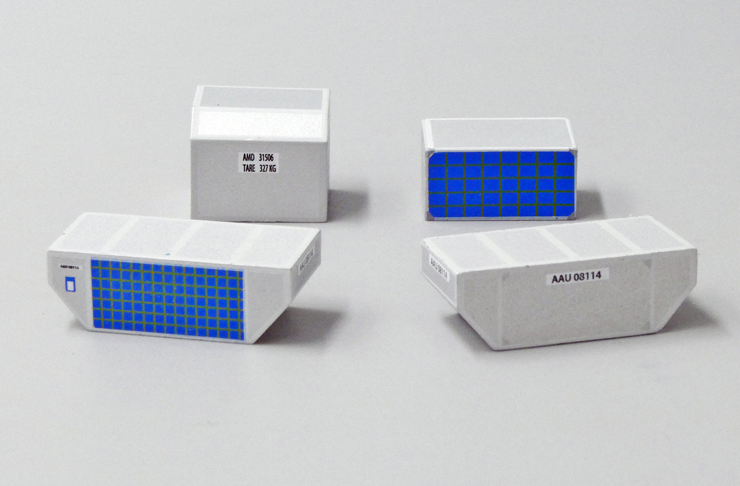 1:200 Fantasy Wings Ground Airport Service Support Vehicles Accessories (11 Piece) FWDP-CG-2001