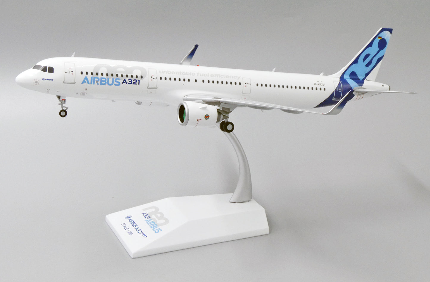 1:200 JC Wings Airbus Industries A321neo D-AVXA LH2215 w/ Stand