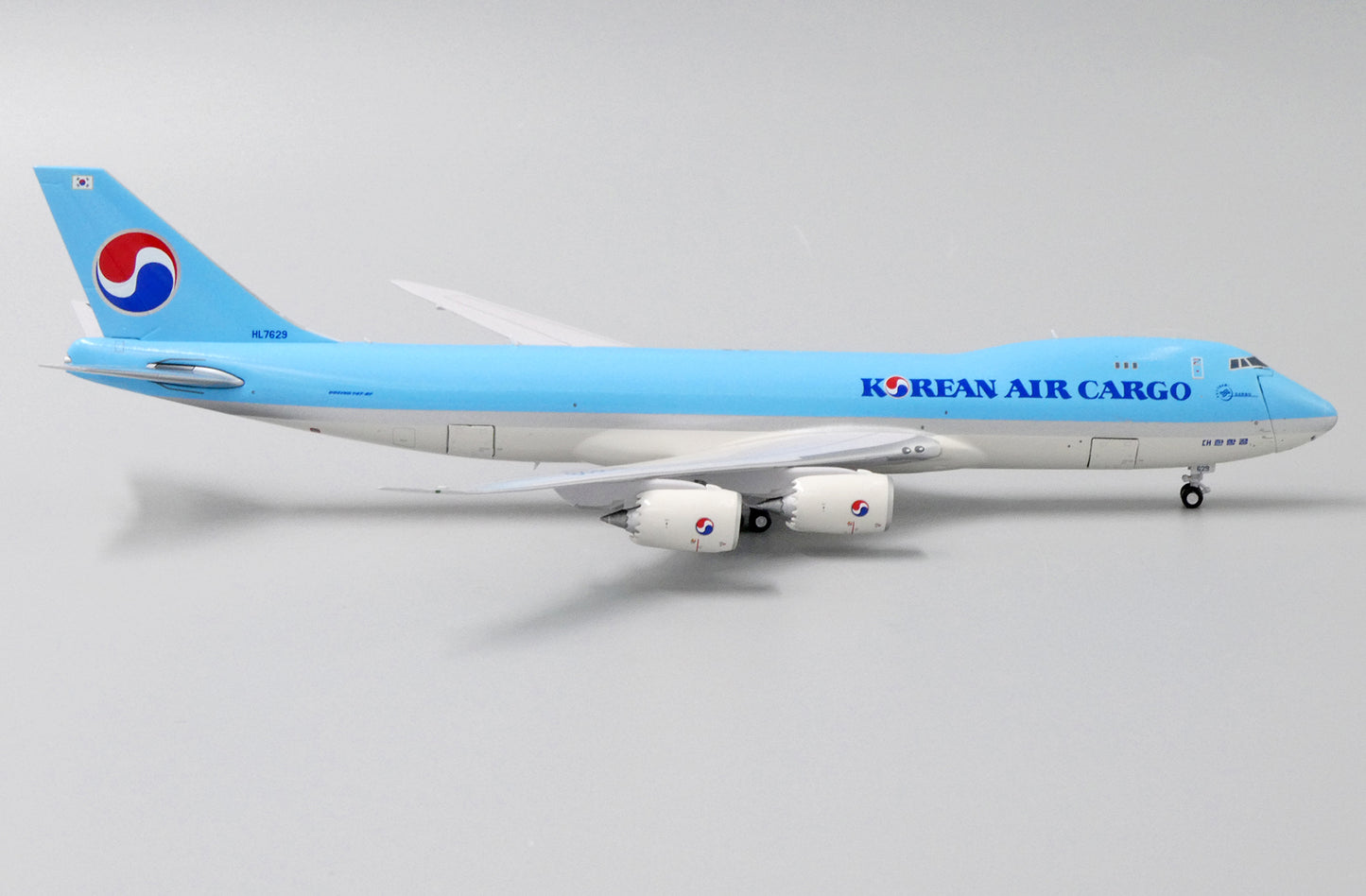 1:400 JC Wings Korean Air Cargo Boeing 747-8F HL7629 EW4748006
