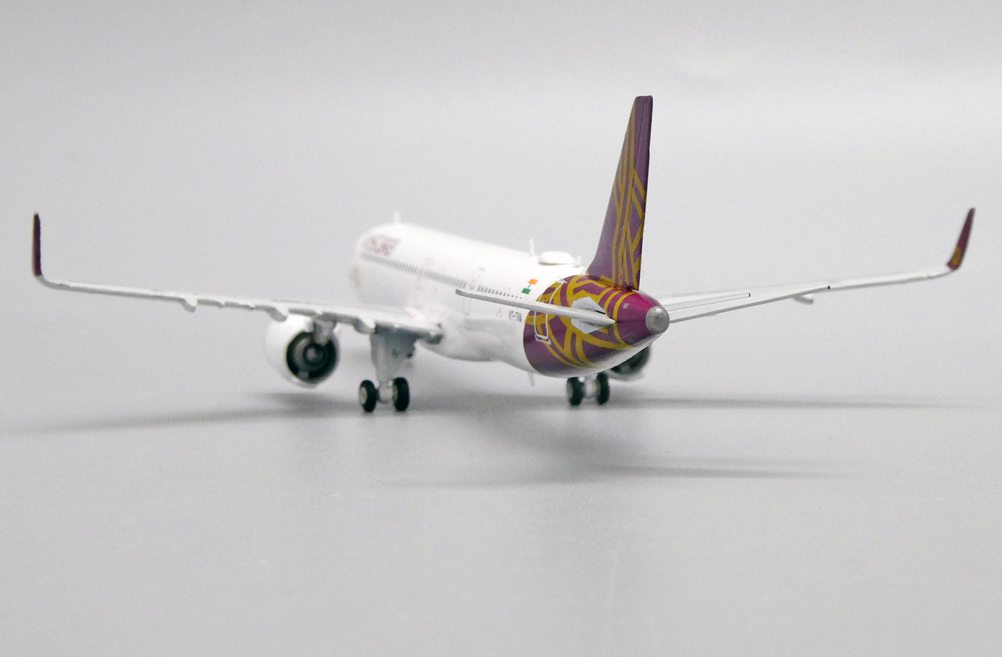 1:400 JC Wings Vistara A321neo VT-TVA XX4454