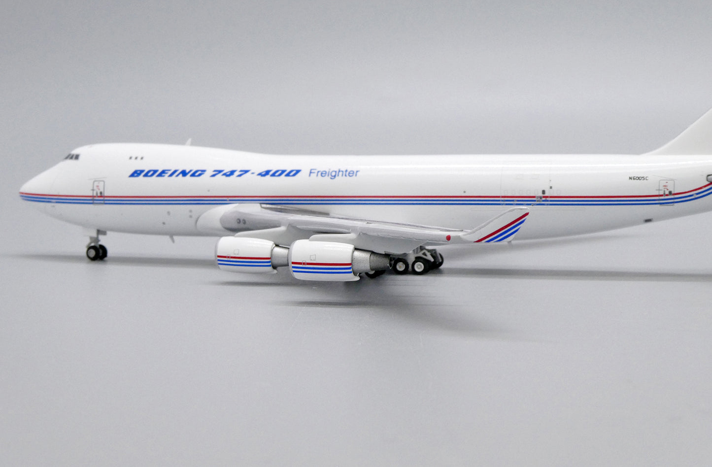 1:400 JC Wings Boeing Company 747-400F(SCD) N6005C XX4446