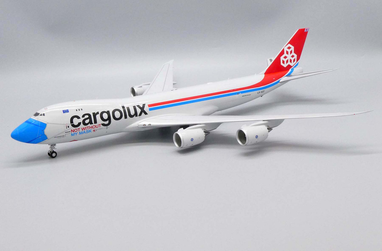 1:200 JC Wings Cargolux Boeing 747-8F "Not Without My Mask" XX20079 LX-VCF