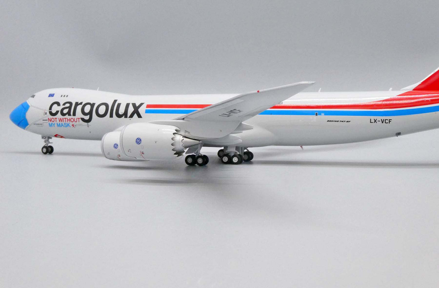 1:200 JC Wings Cargolux Boeing 747-8F "Not Without My Mask" XX20079 LX-VCF