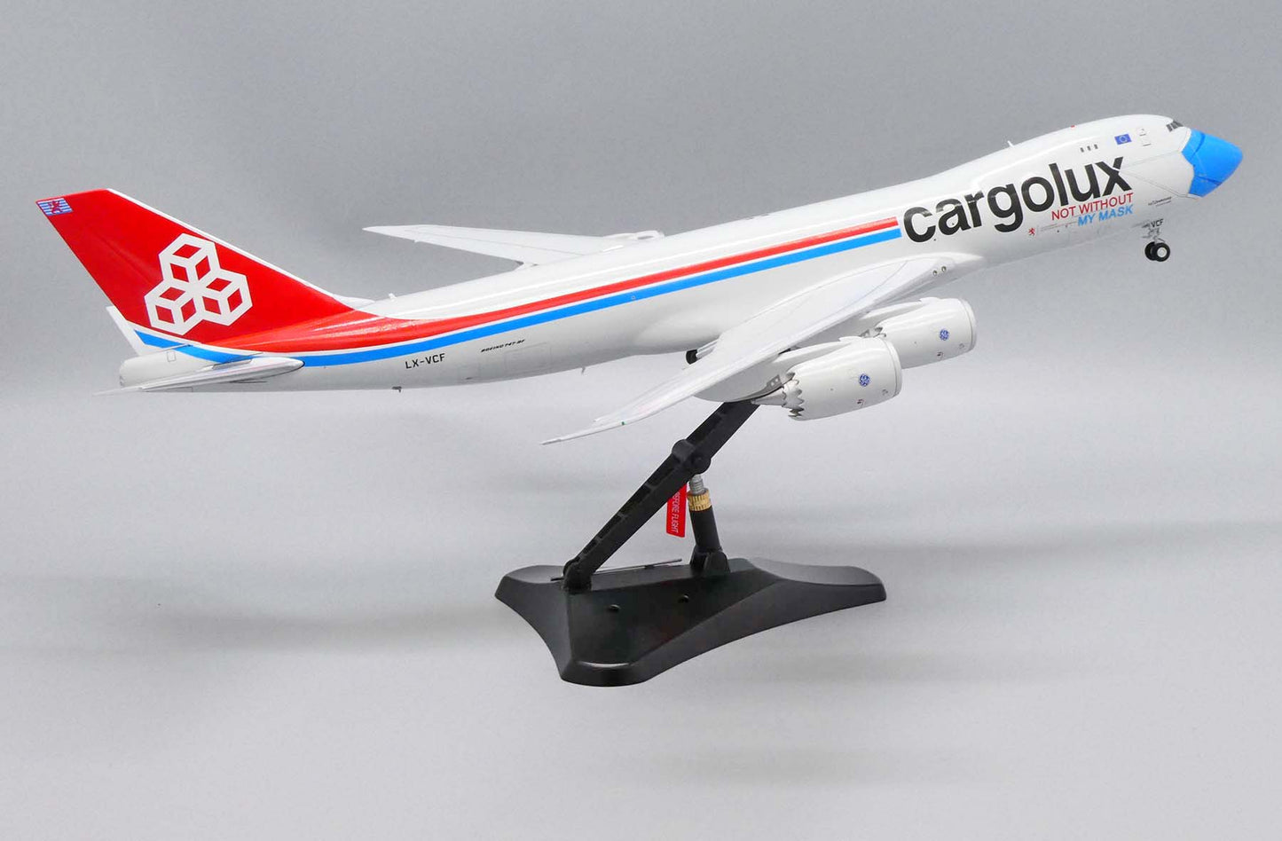 1:200 JC Wings Cargolux Boeing 747-8F "Not Without My Mask" XX20079 LX-VCF
