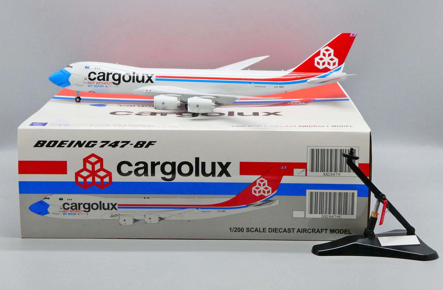 1:200 JC Wings Cargolux Boeing 747-8F "Not Without My Mask" XX20079 LX-VCF