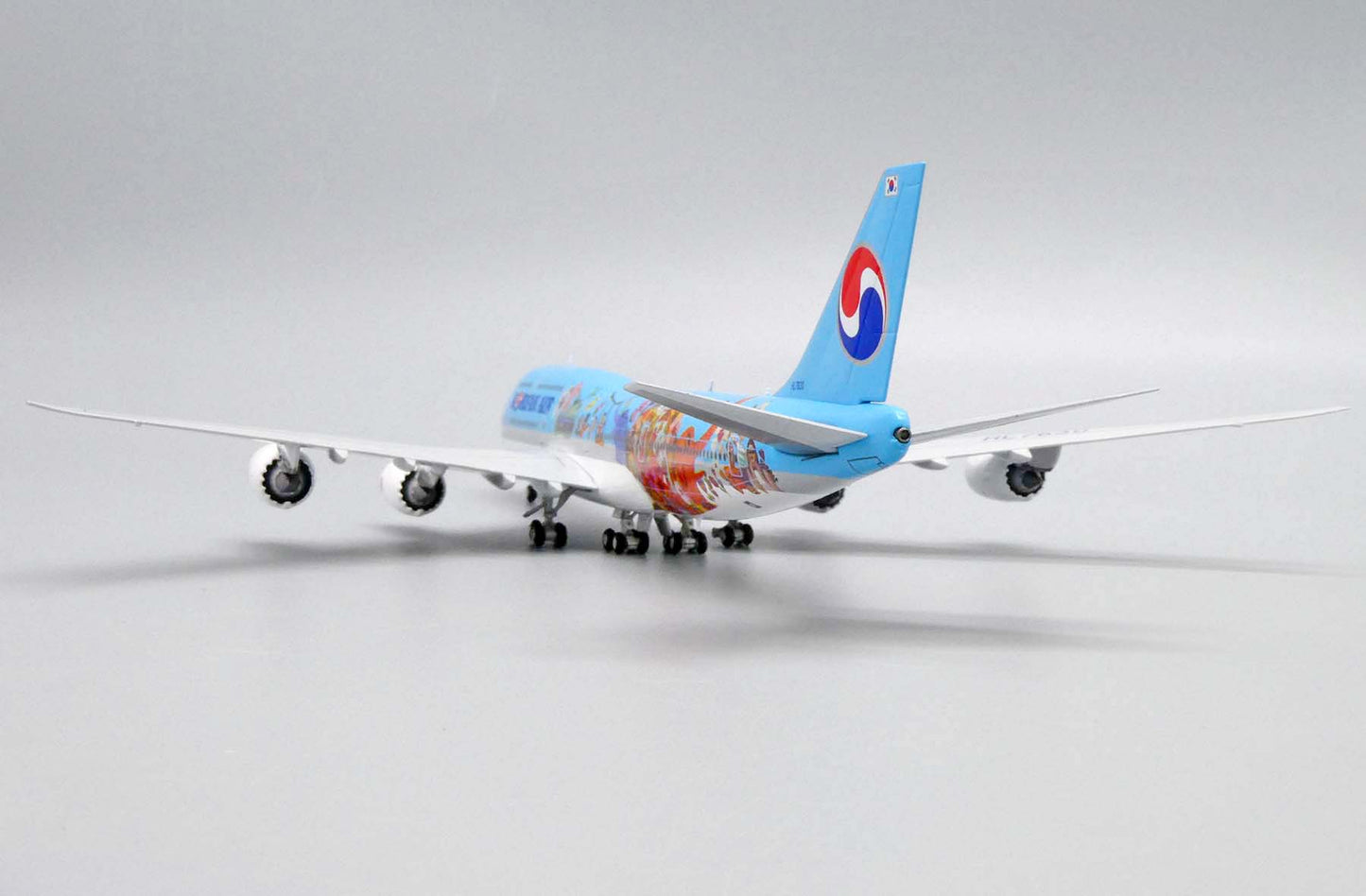 1:400 JC Wings Korean Air Boeing 747-8 "Special Livery" HL7630 EW4748001