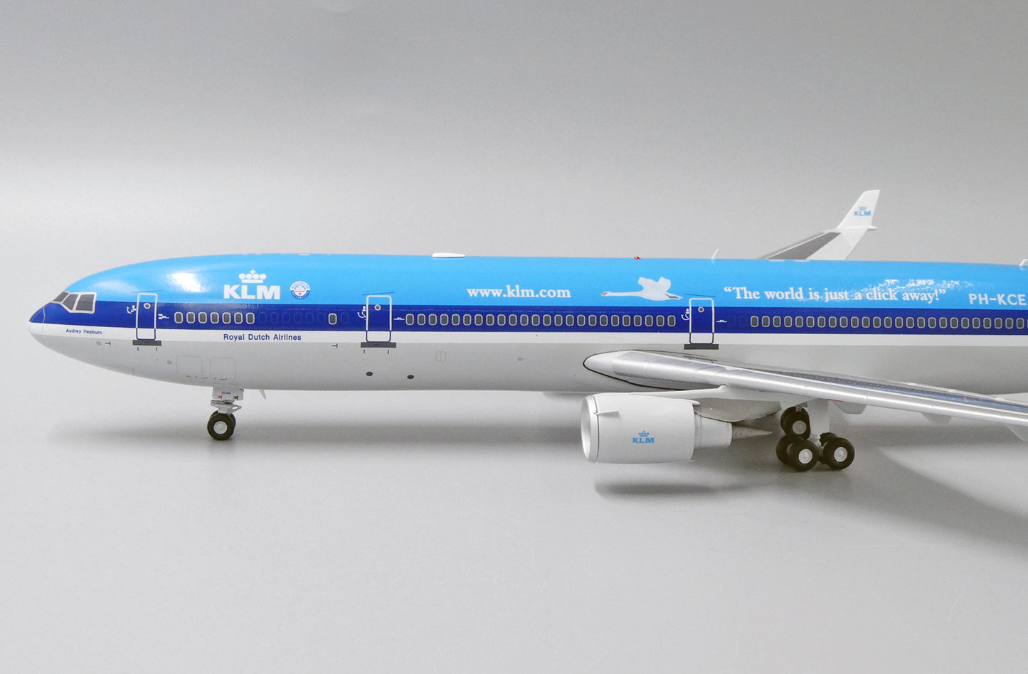 1:200 JC Wings KLM MD-11 "The World is Just a Click Away" PH-KCE XX2423