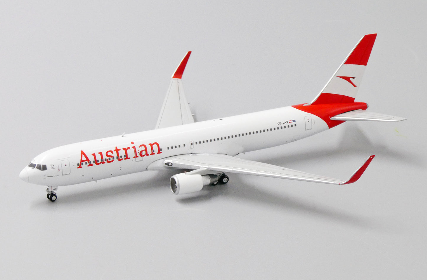 1:400 JC Wings Austrian Airlines Boeing 767-300ER "New Colors" OE-LAX XX4171
