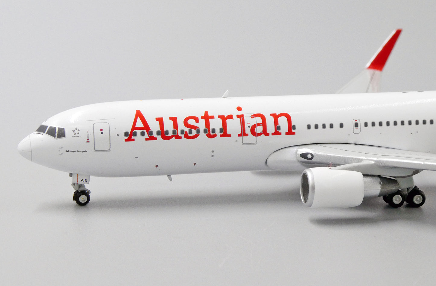 1:400 JC Wings Austrian Airlines Boeing 767-300ER "New Colors" OE-LAX XX4171