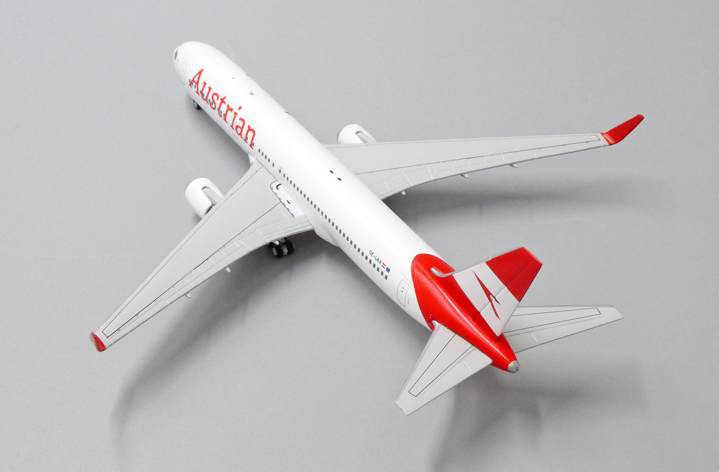 1:400 JC Wings Austrian Airlines Boeing 767-300ER "New Colors" OE-LAX XX4171