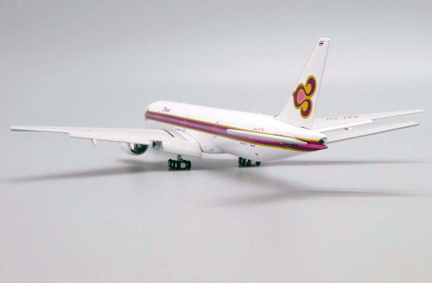 1:400 JC Wings Thai Airways Boeing 777-300 "Old Livery, FLAPS DOWN" HS-TKE LH4172A