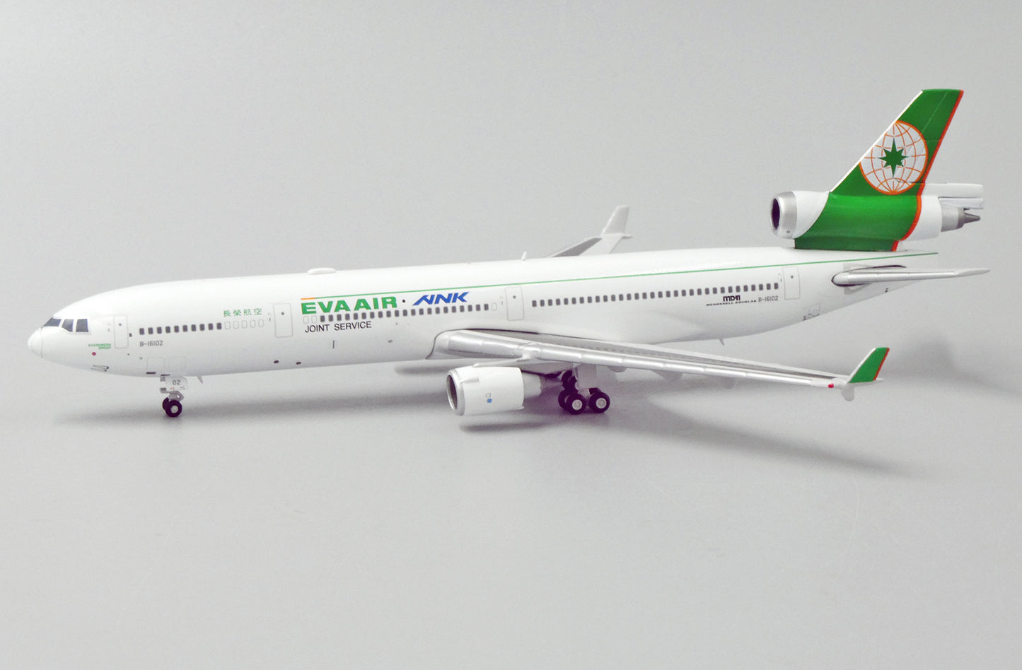 1:400 JC Wings EVA Air McDonnell Douglas MD-11 B-16102 “ANK Joint Service” XX4191