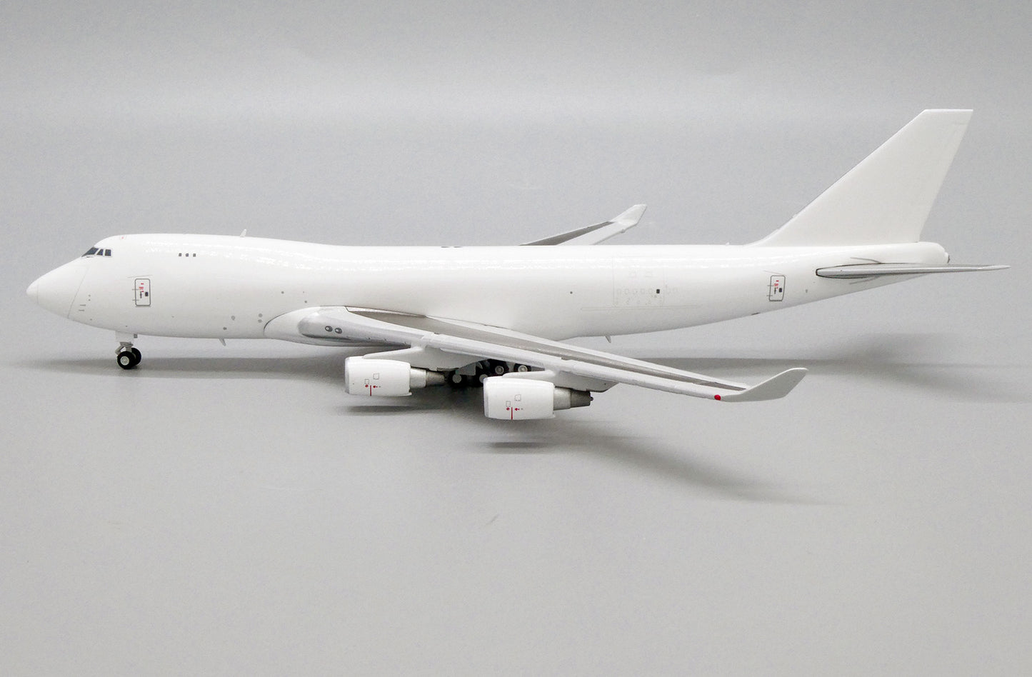 1:400 JC Wings Blank 747-400F (General Electric) BK2006