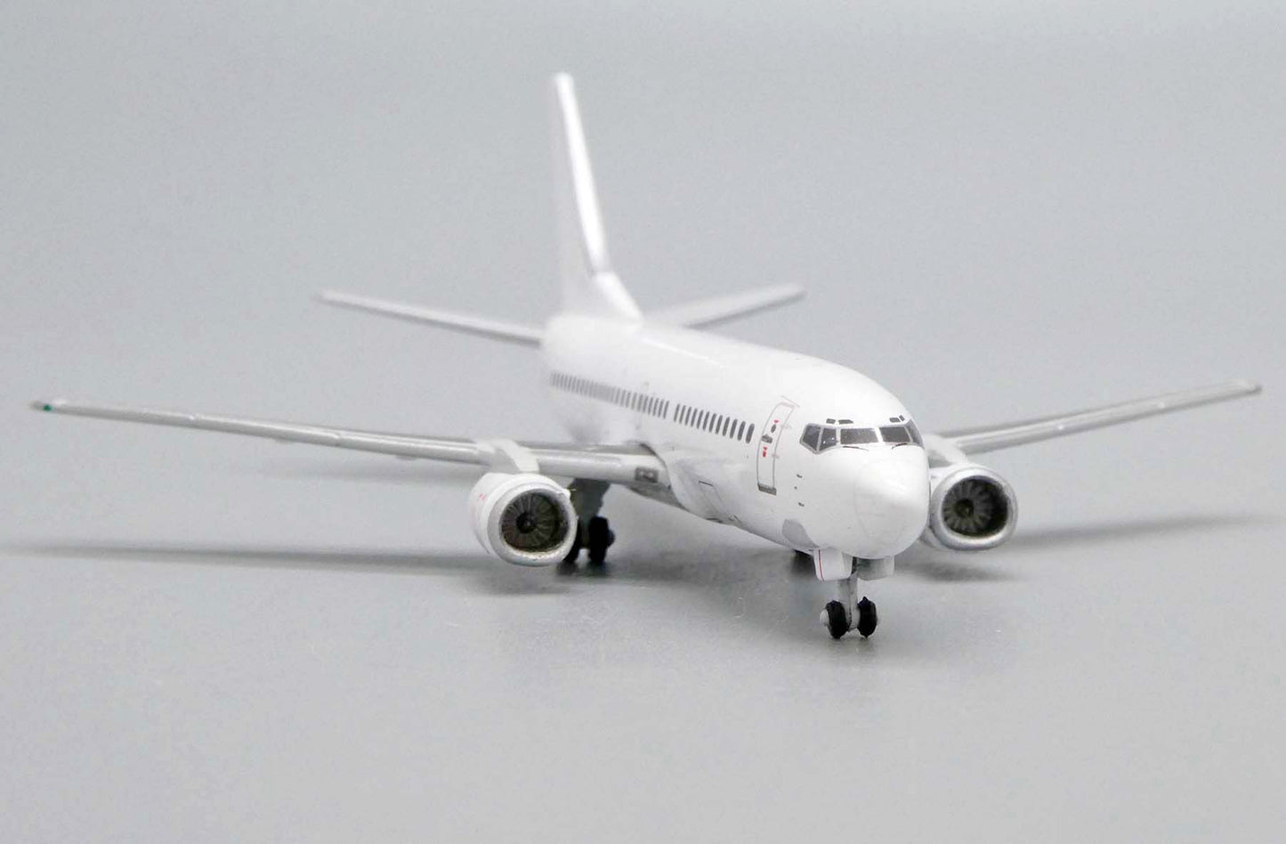 1:400 JC Wings Blank 737-300 BK2011