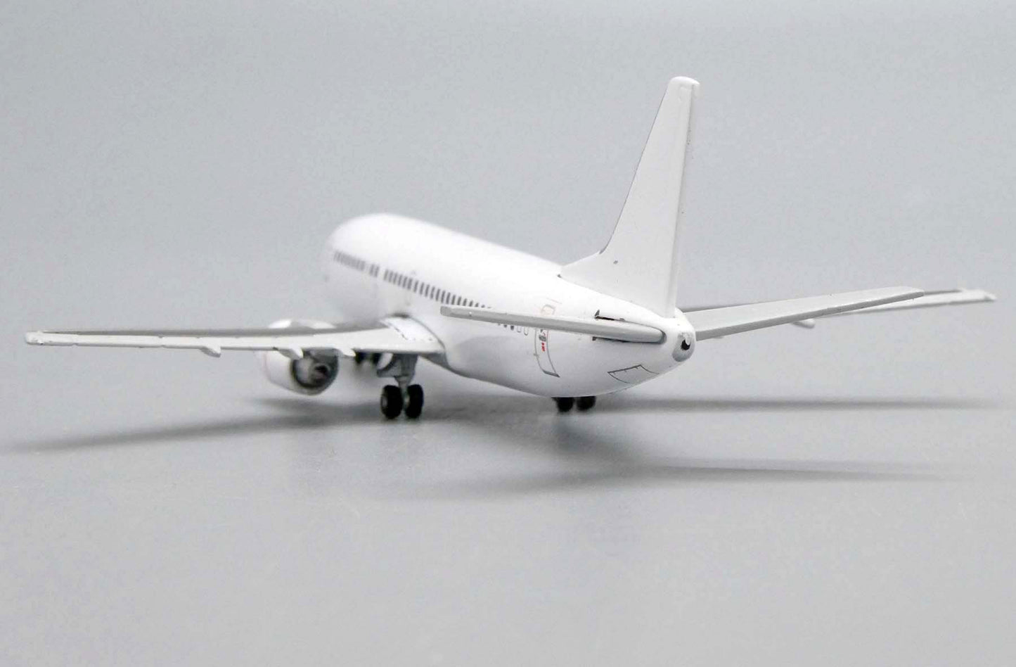 1:400 JC Wings Blank 737-300 BK2011