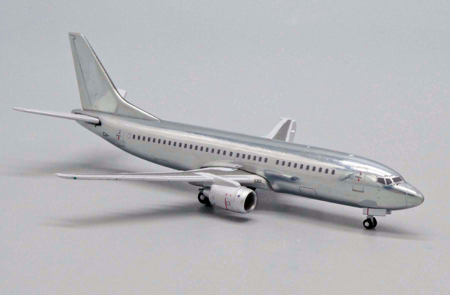 1:400 JC Wings Blank 737-300 (Polished) BK2012