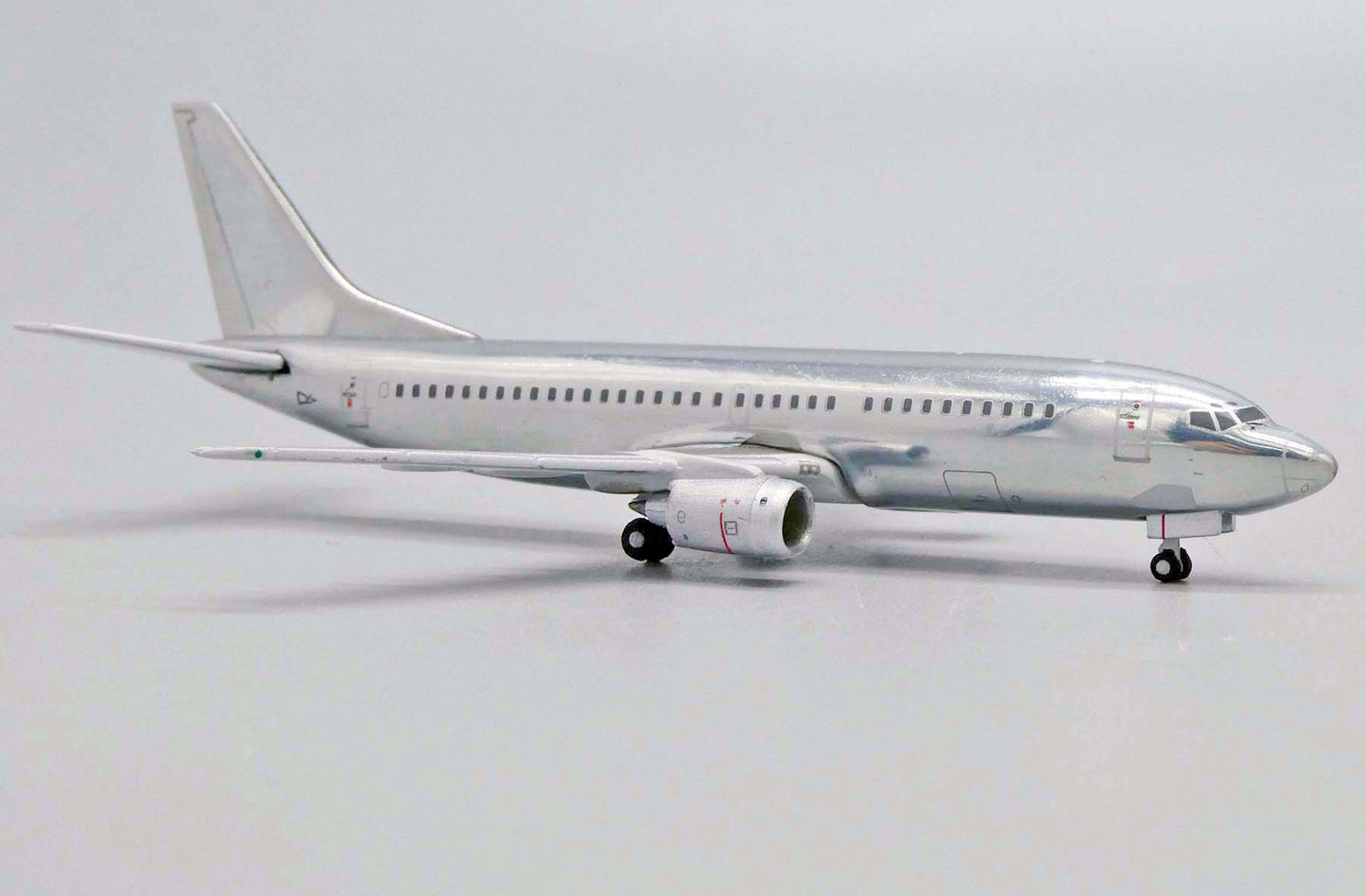 1:400 JC Wings Blank 737-300 (Polished) BK2012