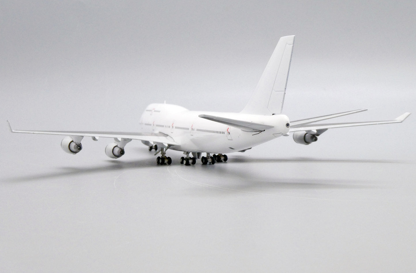 1:400 JC Wings Blank 747-400 (New Mould, General Electric) BK2007