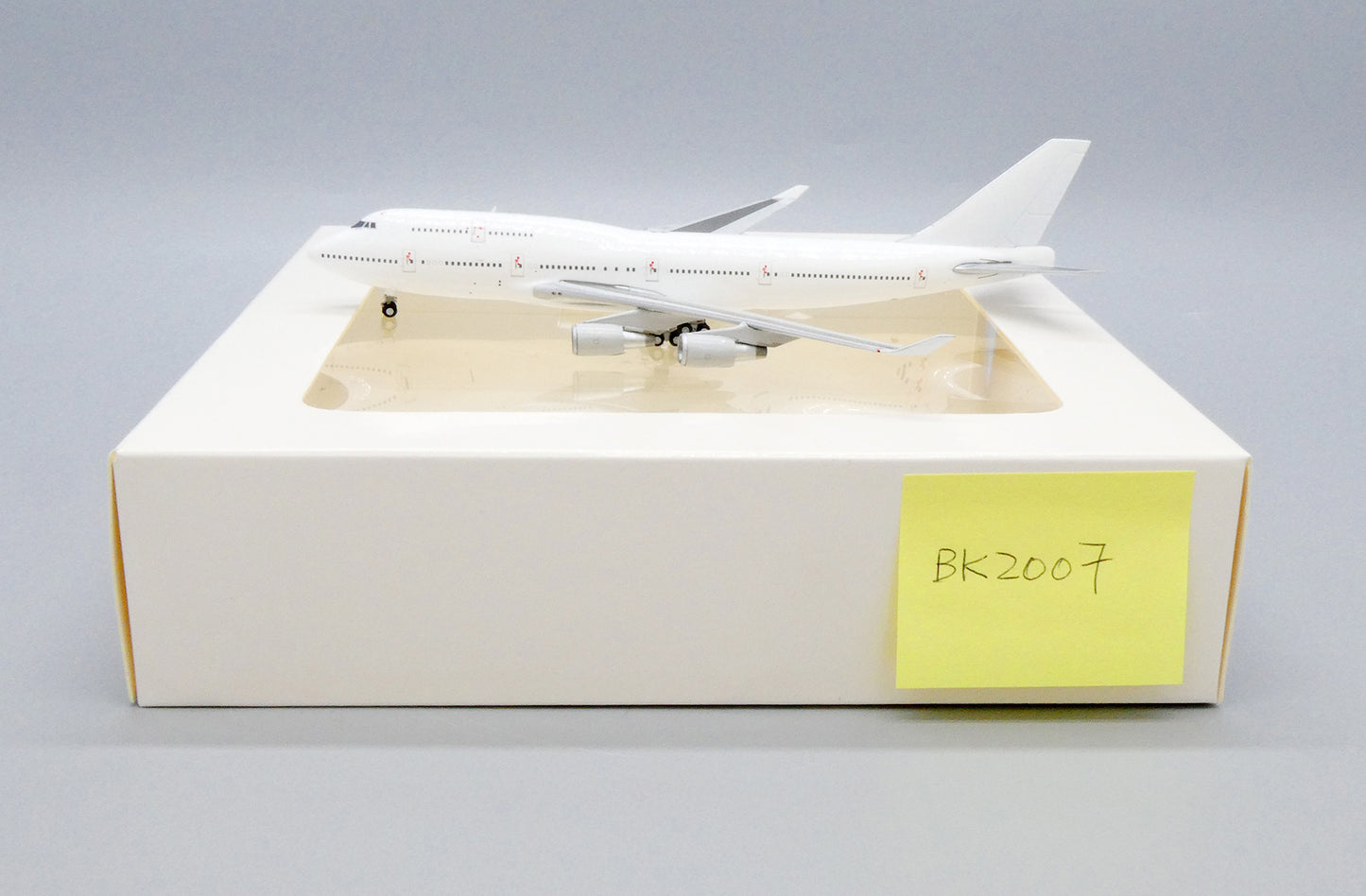 1:400 JC Wings Blank 747-400 (New Mould, General Electric) BK2007
