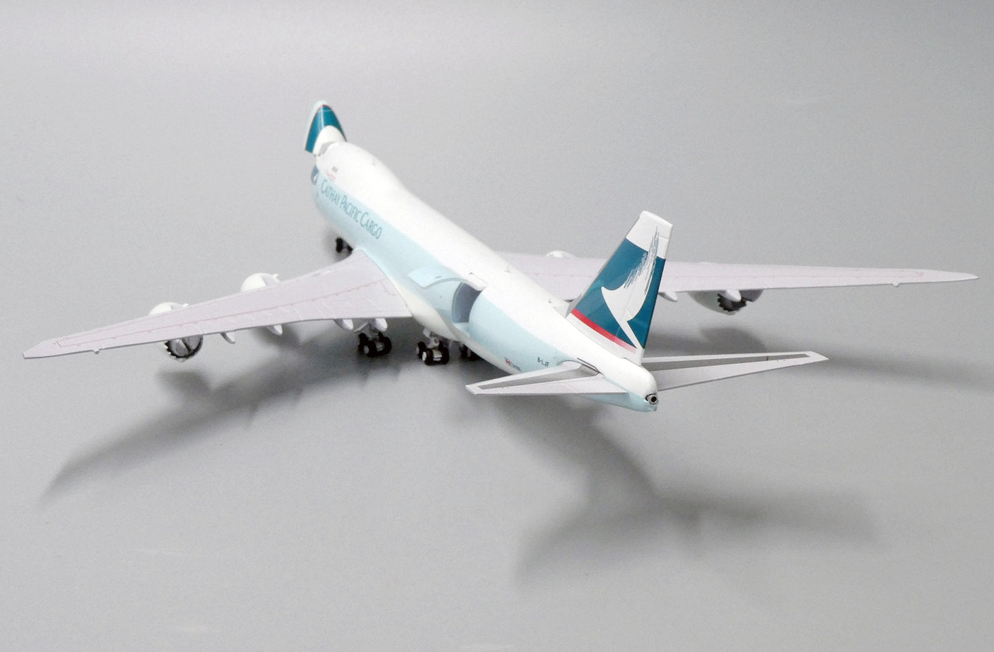 1:400 JC Wings Cathay Pacific Cargo 747-8F B-LJF "Interactive" EW4748010